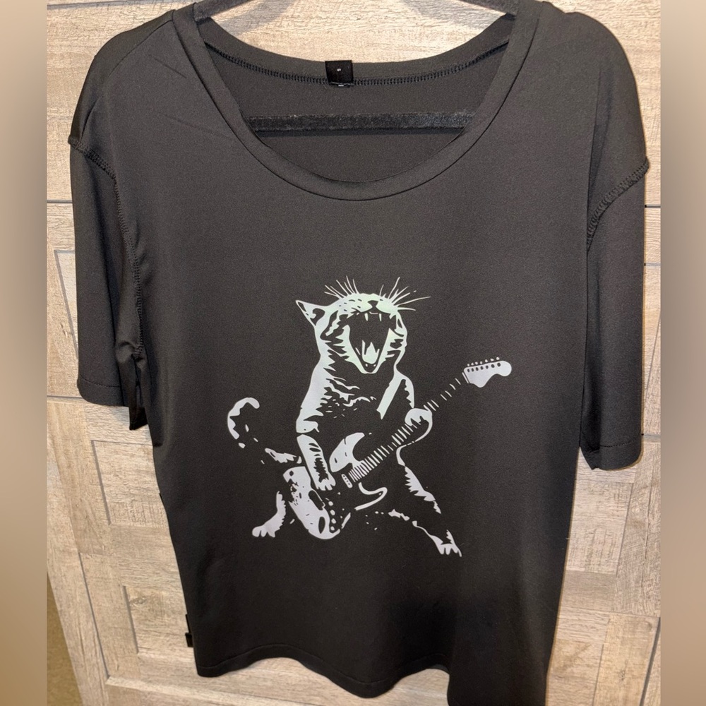 Black Cat Guitar Graphic Pet-Themed Tee -